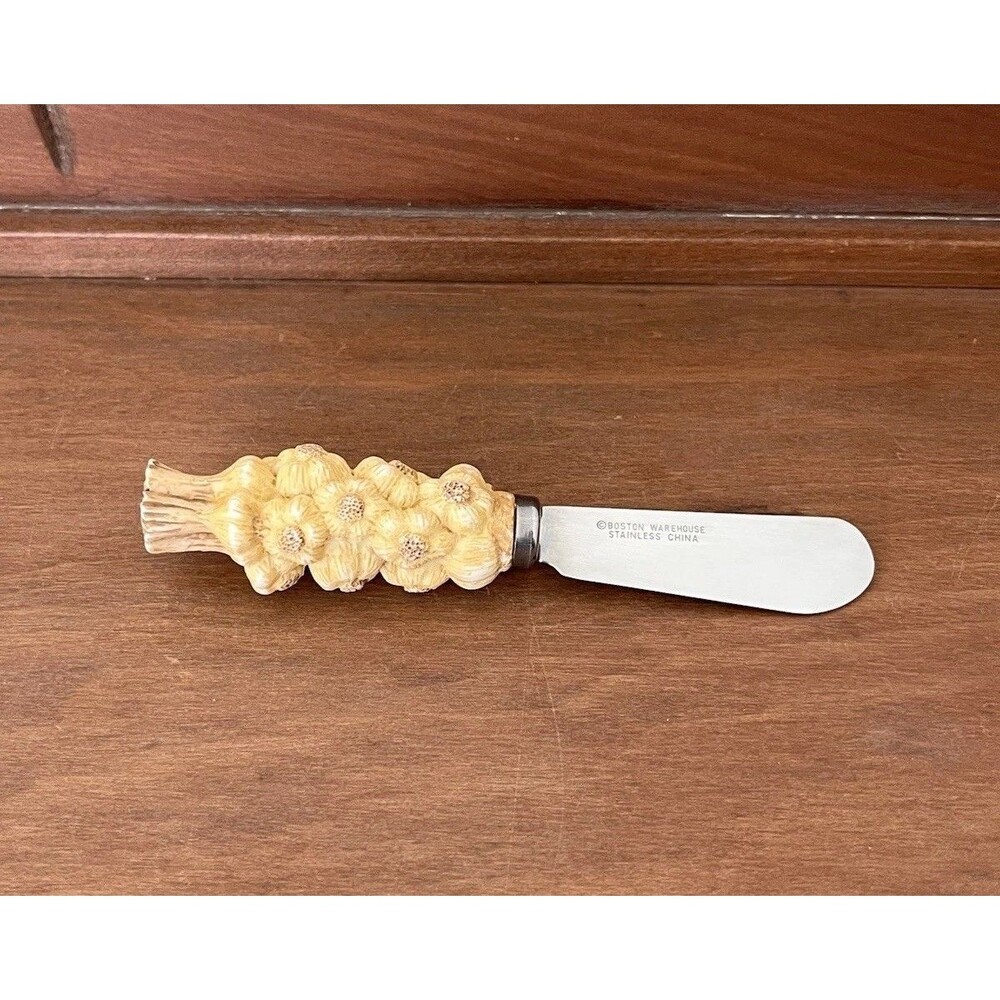 Vintage Boston Warehouse Garlic Bulb Resin Handle Butter Knife Spreader